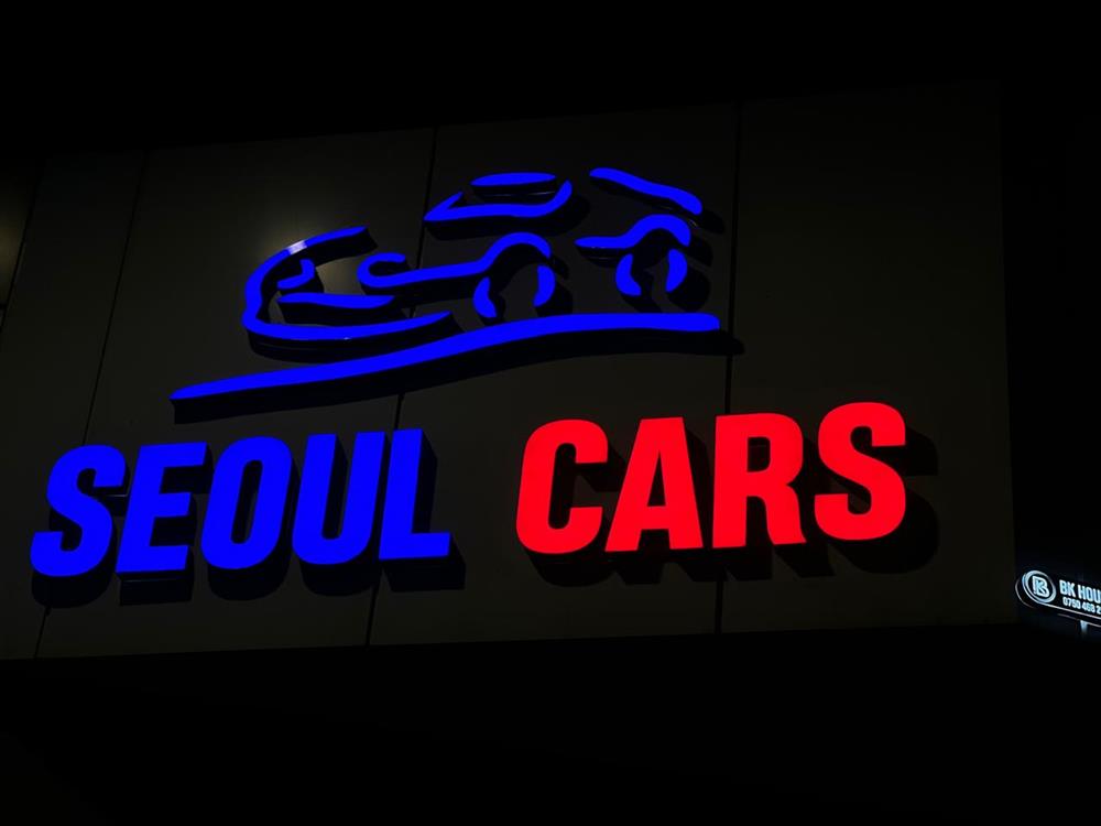 showroom-logo